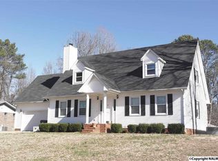 413 Cloverleaf Dr, Athens, AL 35611