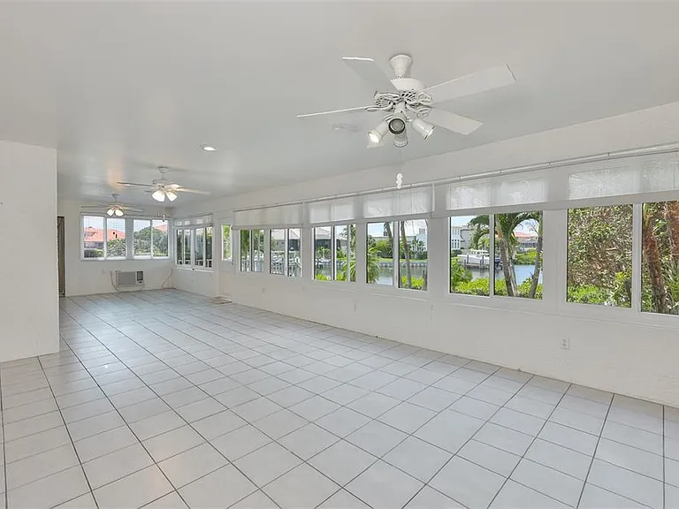 929 Symphony Isles Blvd — Photo 27