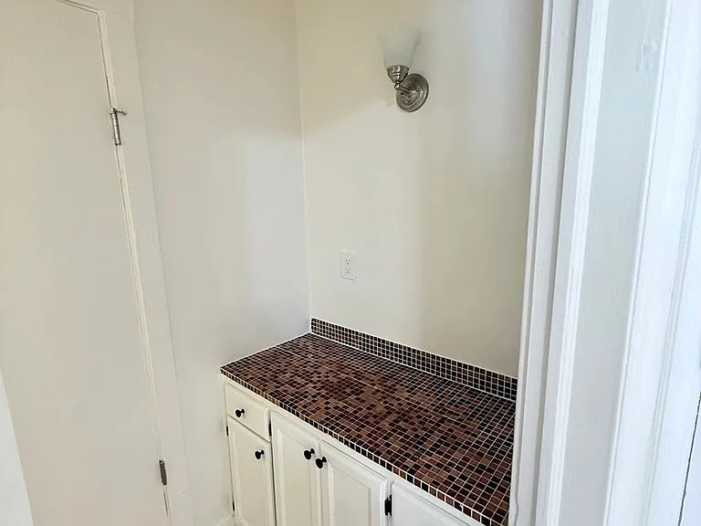265 S Columbia Ave #207 — Photo 7
