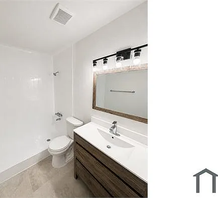 4 bed, 1231 sqft, $3,948 — Photo 3