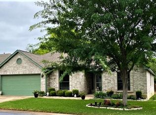 310 Heritage Hills Dr, Fredericksburg, TX 78624
