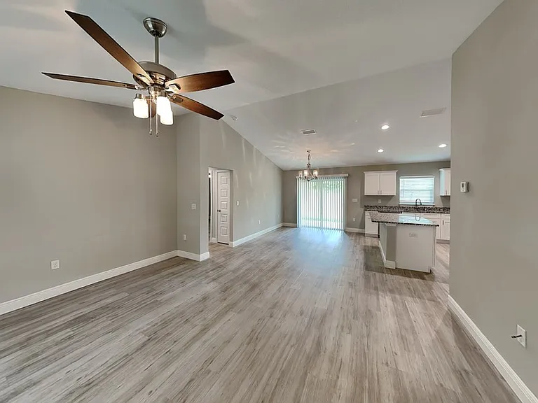 7867 N Manville Rd — Photo 4