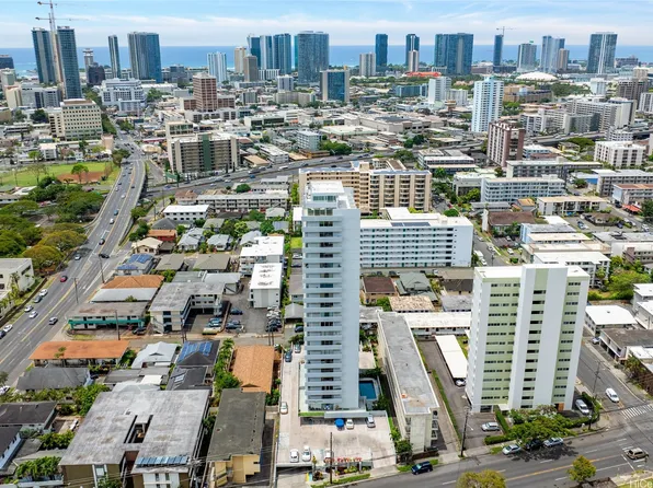 1325 Wilder Ave #Makai17, Honolulu, HI 96822