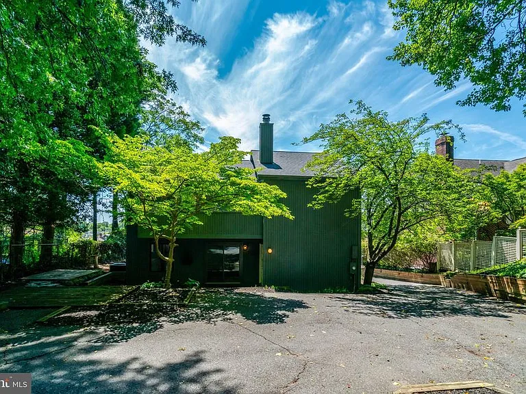 203 W Glendale Ave — Photo 73