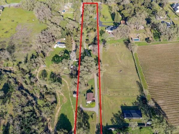 10580 East Road, Redwood Valley, CA 95470
