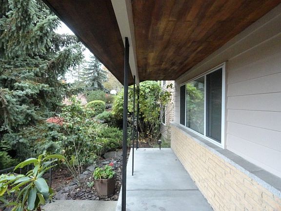 4th image of 10035 40th Ave NE