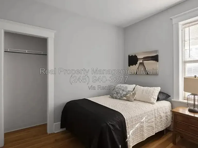 The Brentwood — Photo 15