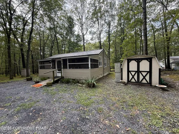 2218 Linden Ln, East Stroudsburg, PA 18302