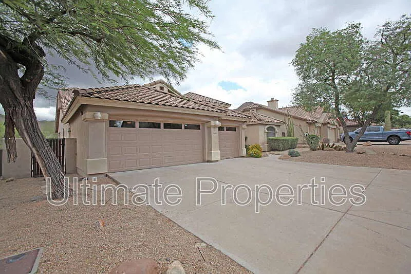 Building Photo - 13872 E Kalil Dr