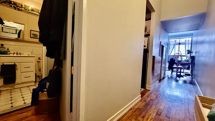 Rented by Julien Aractingi, LREB | media 15