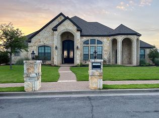 401 N Cedar Ridge Cir, Robinson, TX 76706