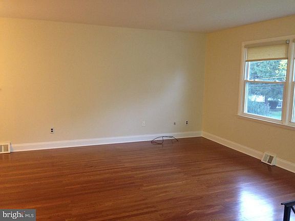 5th image of 101 Brentwood Dr