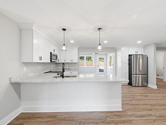 2nd image of 301 Boney Rd