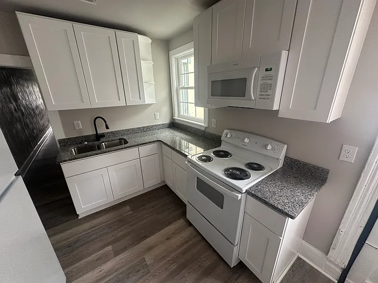 309 North St #4 — Photo 2