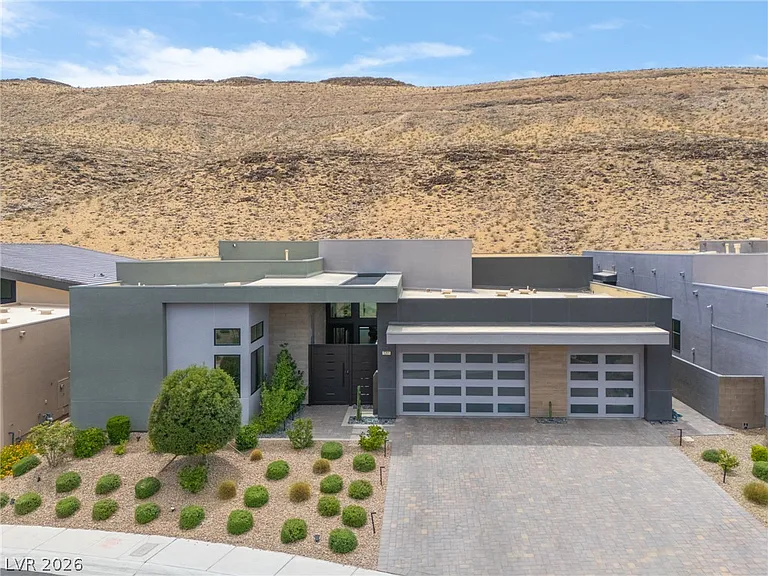 5201 Peak Climb Dr — Photo 2