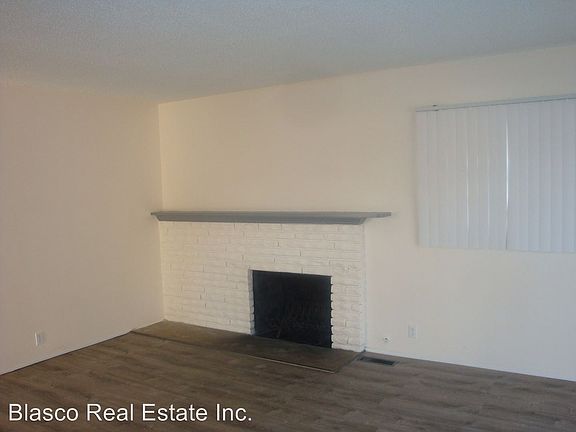 2nd image of 1492 Singingwood Ave