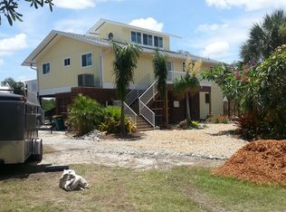 51 Bayshore Cir, Placida, FL 33946