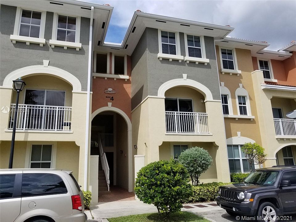 1st image of 10805 NW 89th Ter Unit 209