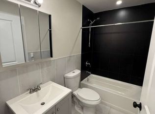 356 S 6th St #1, Newark, NJ 07107