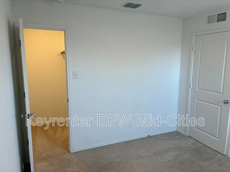 2840 Eppright Dr — Photo 14