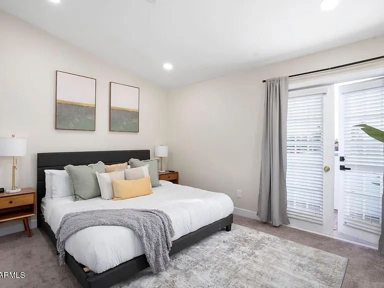 4326 E Whitney Ln — Photo 6