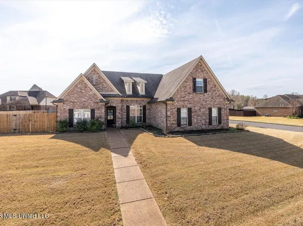 1768 Linden Dr, Nesbit, MS 38651