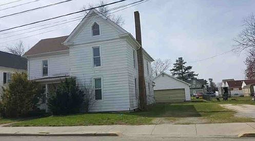 2nd image of 208 Academy St