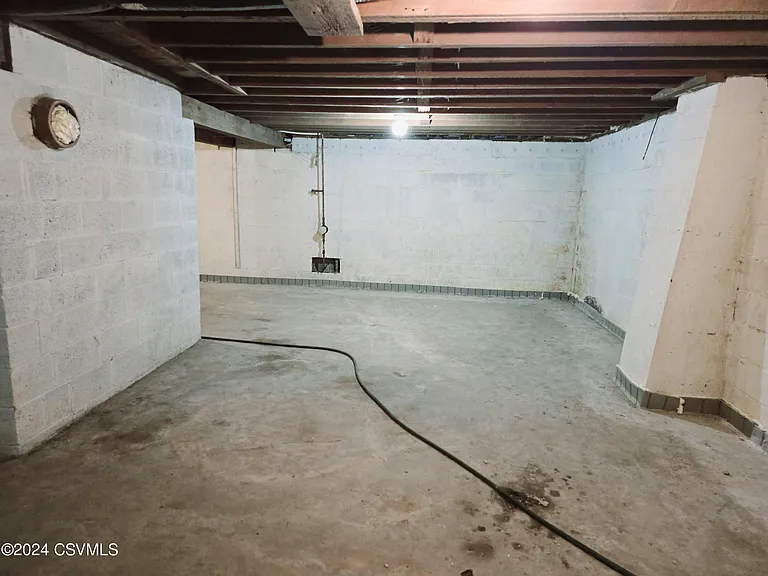 540 Park St — Photo 24
