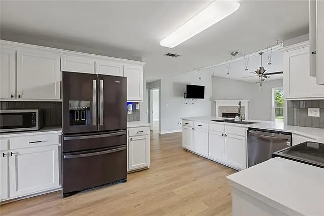 12426 Havenwood Dr — Photo 3