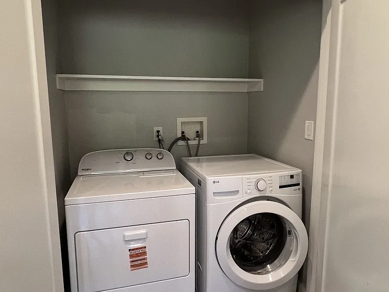 42 Mann St — Photo 4