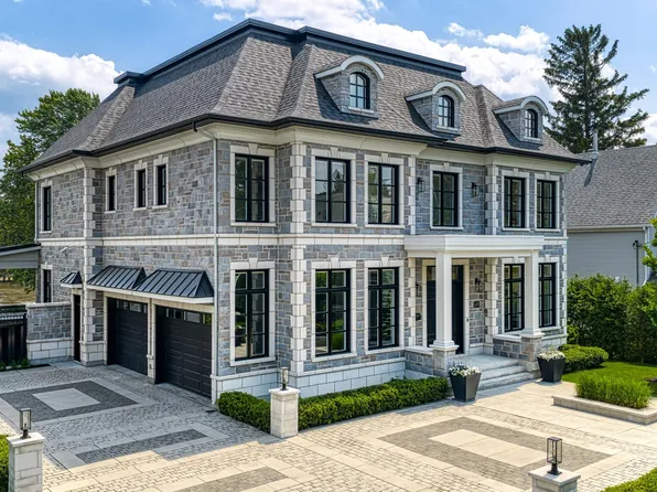 10 Rue Jardin Islemere, Laval, QC H7Y 1M5
