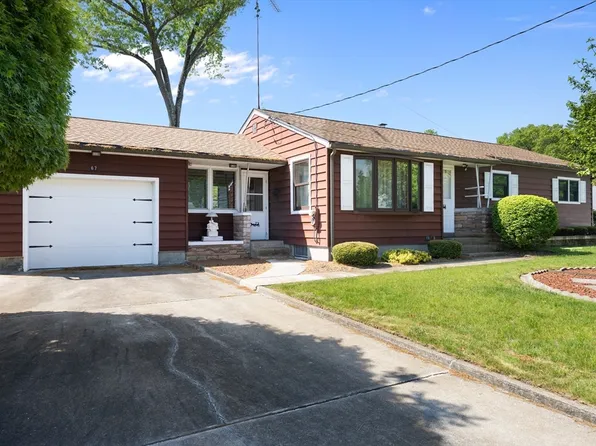 67 Manning St, Chicopee, MA 01020