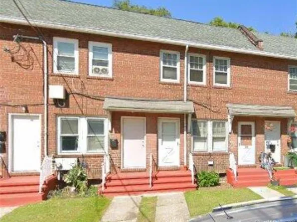 77 Alanson Rd, Bridgeport, CT 06607
