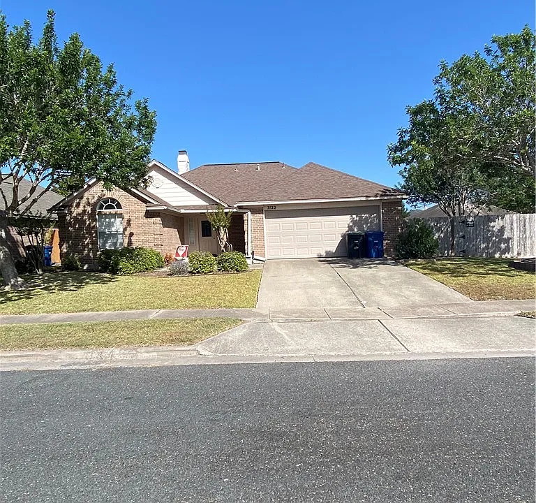 7122 Lindenwood Dr
