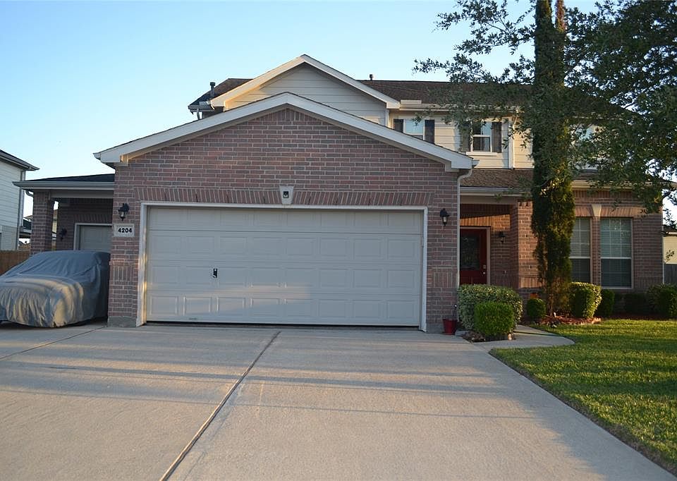1st image of 4204 Summer Ln