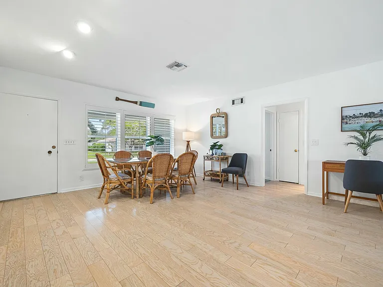 337 Fairway N — Photo 6