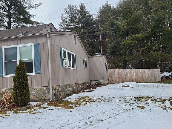 Fenced side of 167-A 