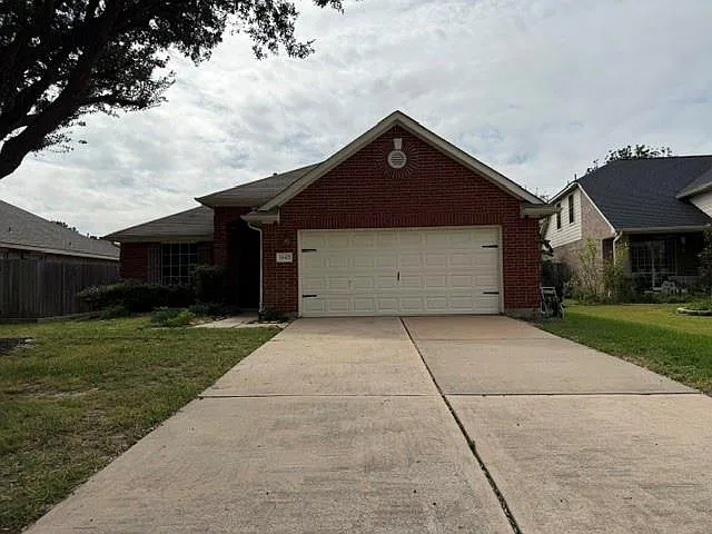 3 bed, 2.0 bath, 1780 sqft, $2,100 — Photo 3