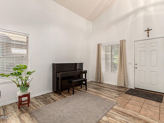 4th image of 2458 W WRANGLER Way