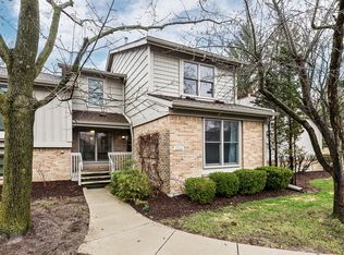 2204 Rivenoak Ct, Ann Arbor, MI 48103