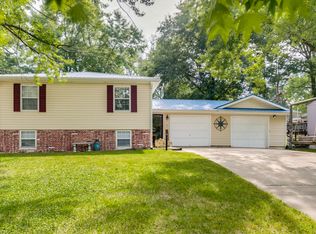 5045 SW 32nd Ter, Topeka, KS 66614