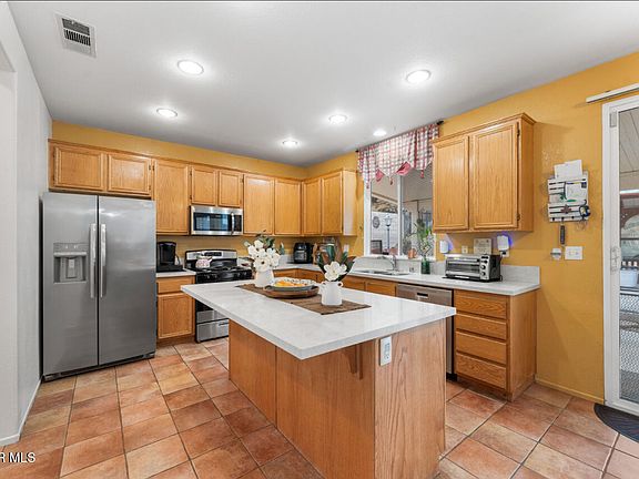 4th image of 40119 Westin Way