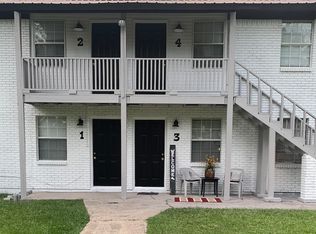 140 S Pines Dr, Hattiesburg, MS 39401