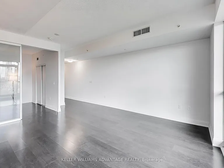 160 Vanderhoof Ave #1718 — Photo 5