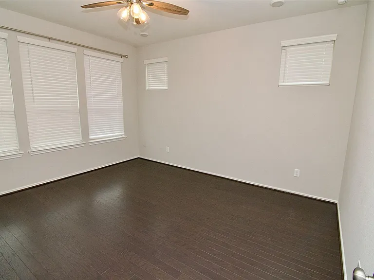 10957 Cannes Memorial Dr — Photo 18