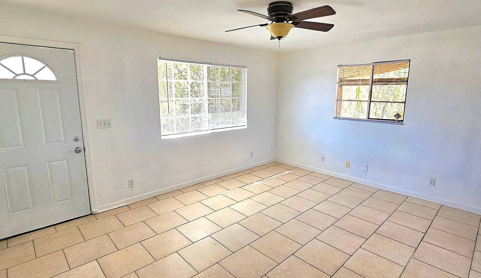 Welcome to our 2 Bedroom 1 Bath House — Photo 2