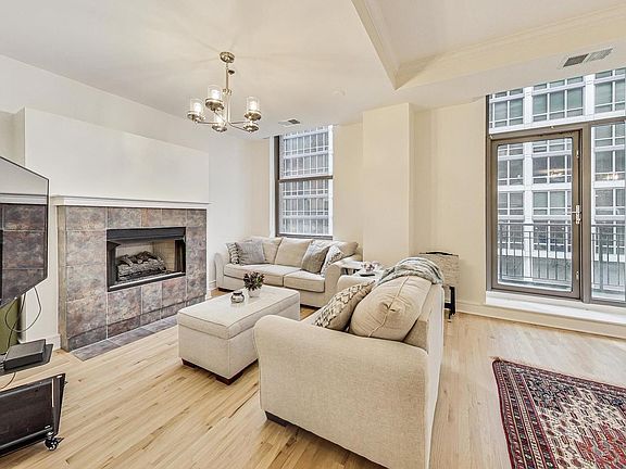 2nd image of 212 W Washington St APT 1202
