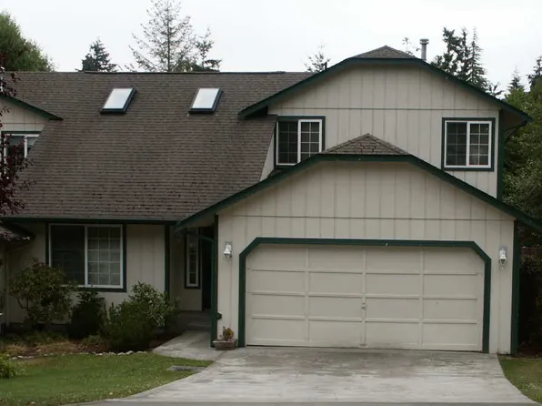 717 Shannon St #717, Steilacoom, WA 98388