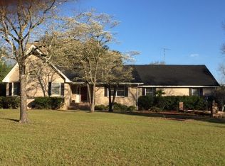 2512 Cleveland St, Elloree, SC 29047