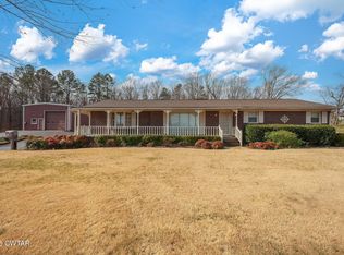 1896 Harts Bridge Rd, Jackson, TN 38301